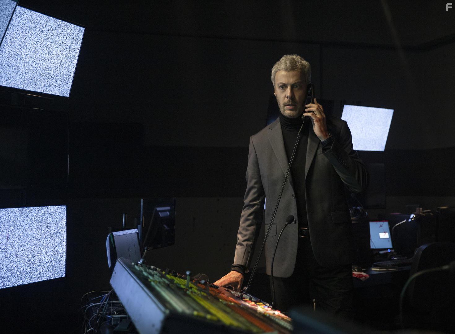 Guilherme Weber in Reality Z (2020)