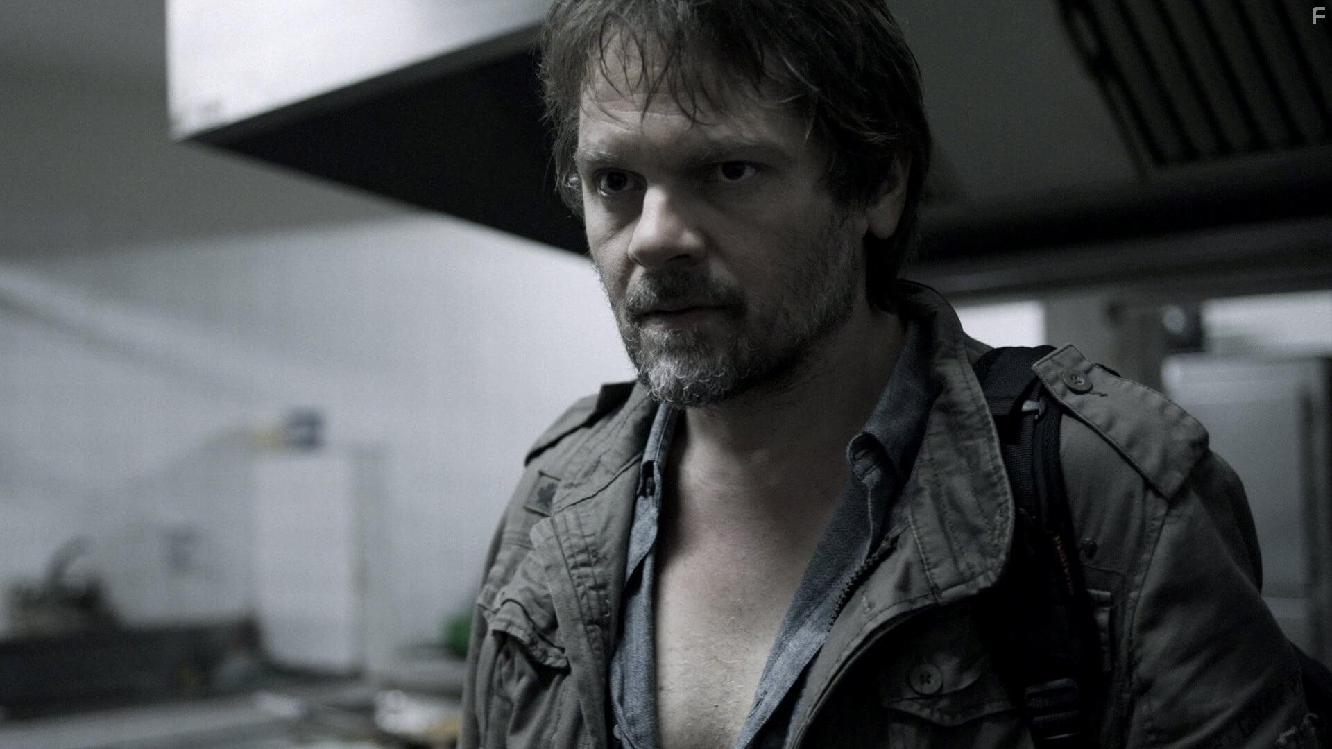 Florin Piersic Jr. in Moon Hotel Kabul (2018)