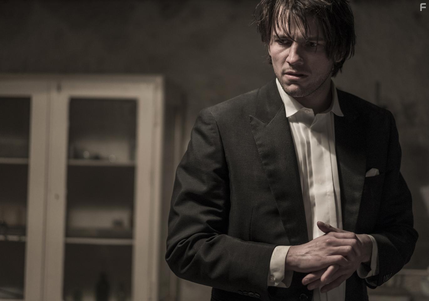 Bence Tasndi in Trezor (2018)