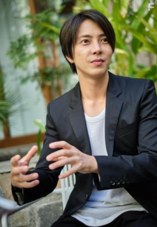 Tomohisa Yamashita at an event for The Head (2020)