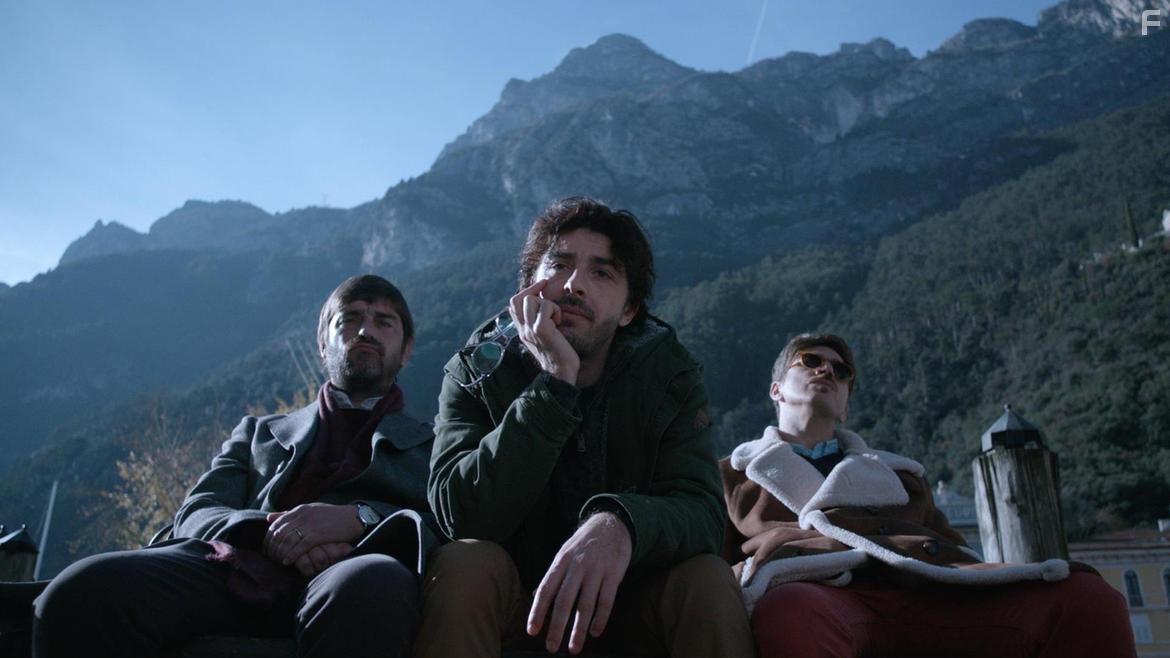 Libero De Rienzo, Michele Riondino, and Alessandro Roja in Restiamo amici (2018)