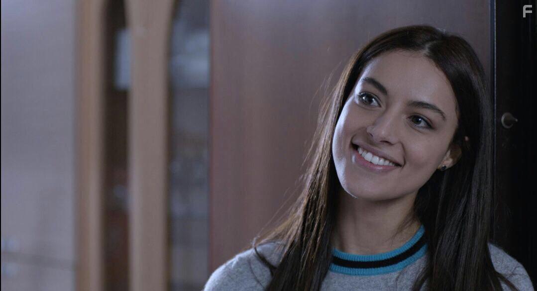 Desire Popper in Restiamo amici (2018)