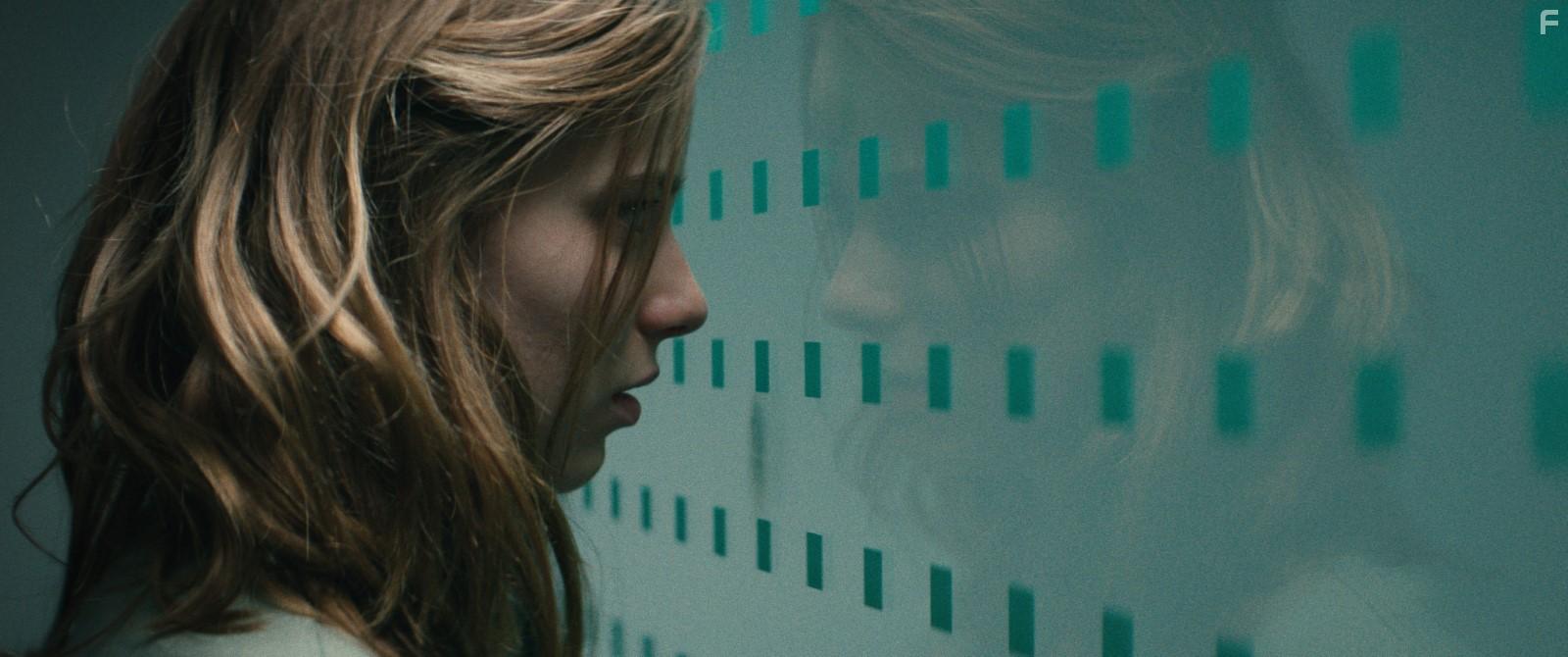 Saskia Rosendahl in Mein Ende. Dein Anfang. (2019)