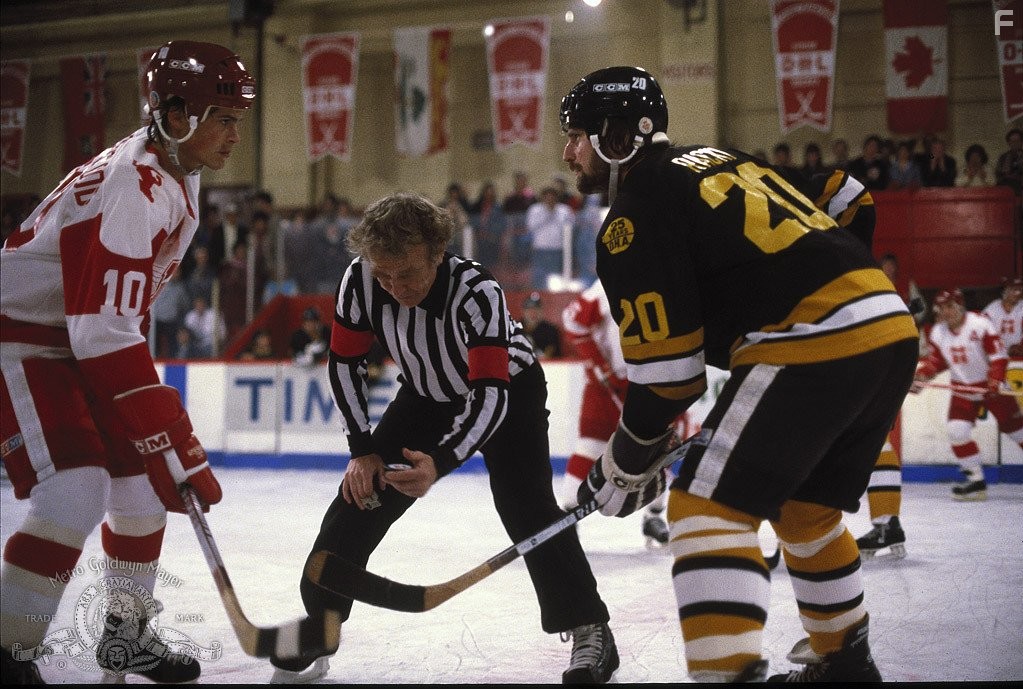 Rob Lowe in Молодая кровь (1986)