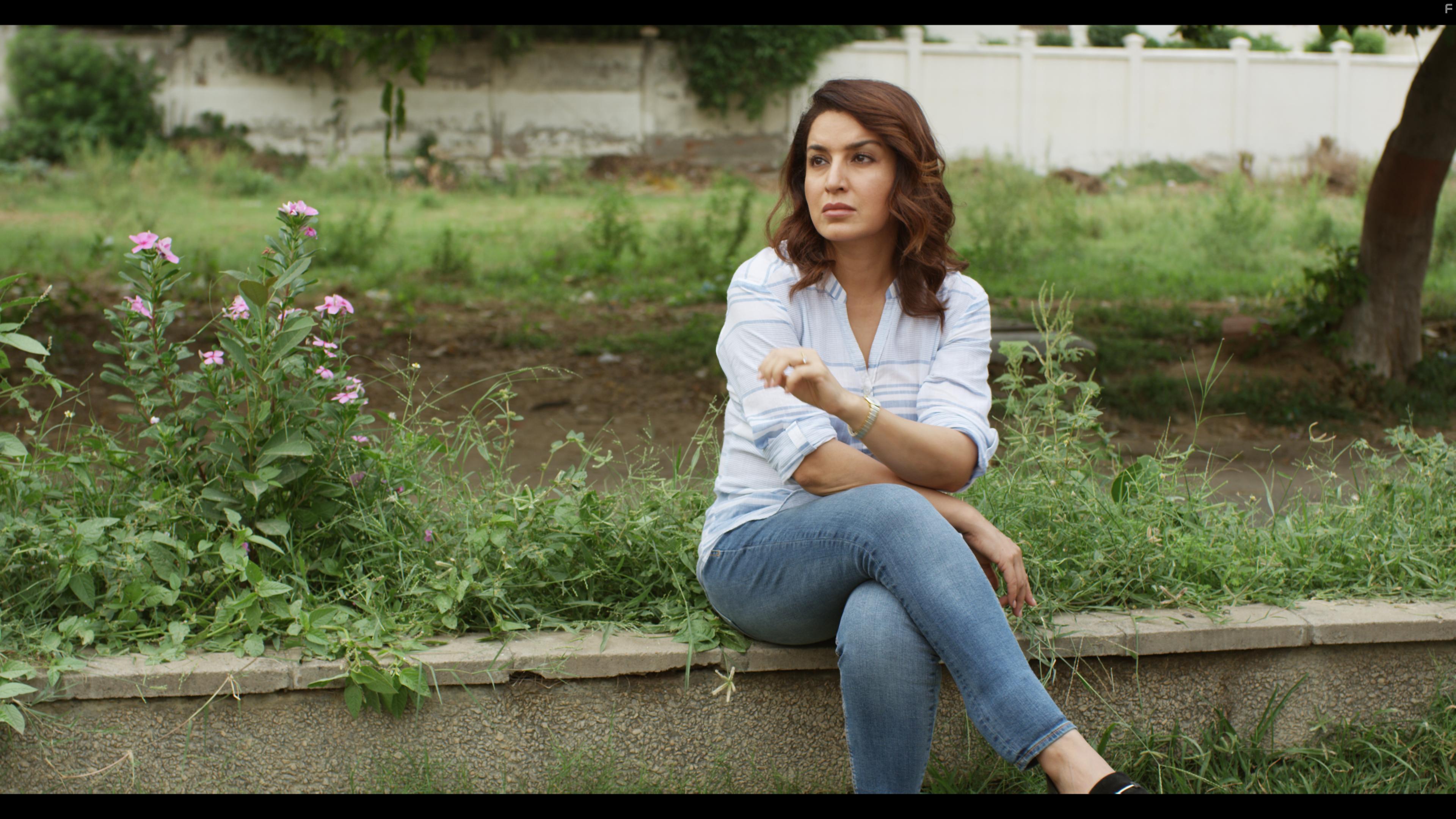 Hostages: Betrayal (2019)