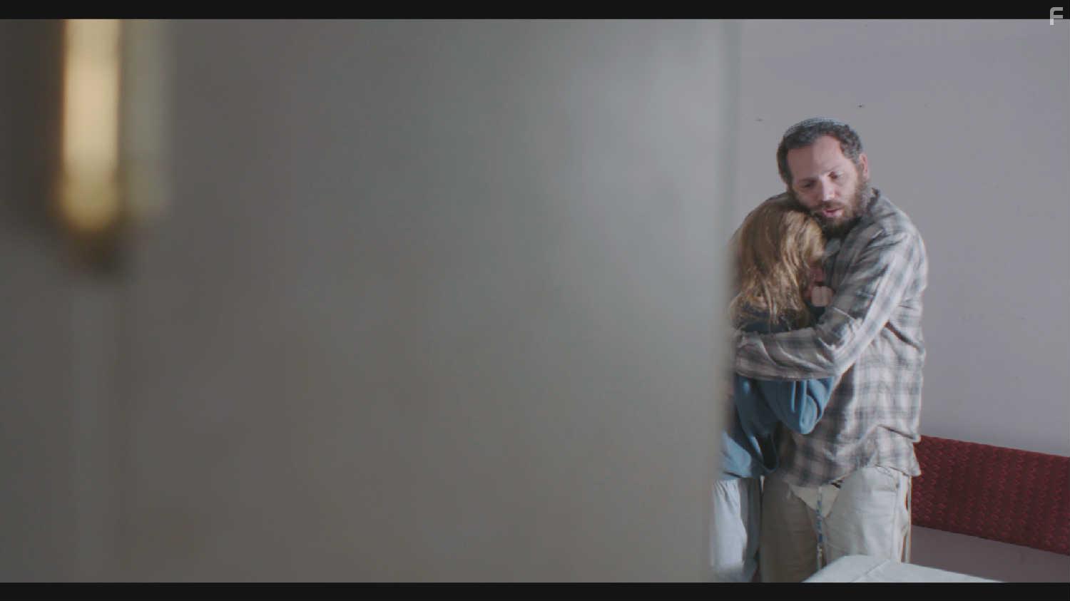 Gal Toren and Avigail Kovari in Para Aduma (2018)