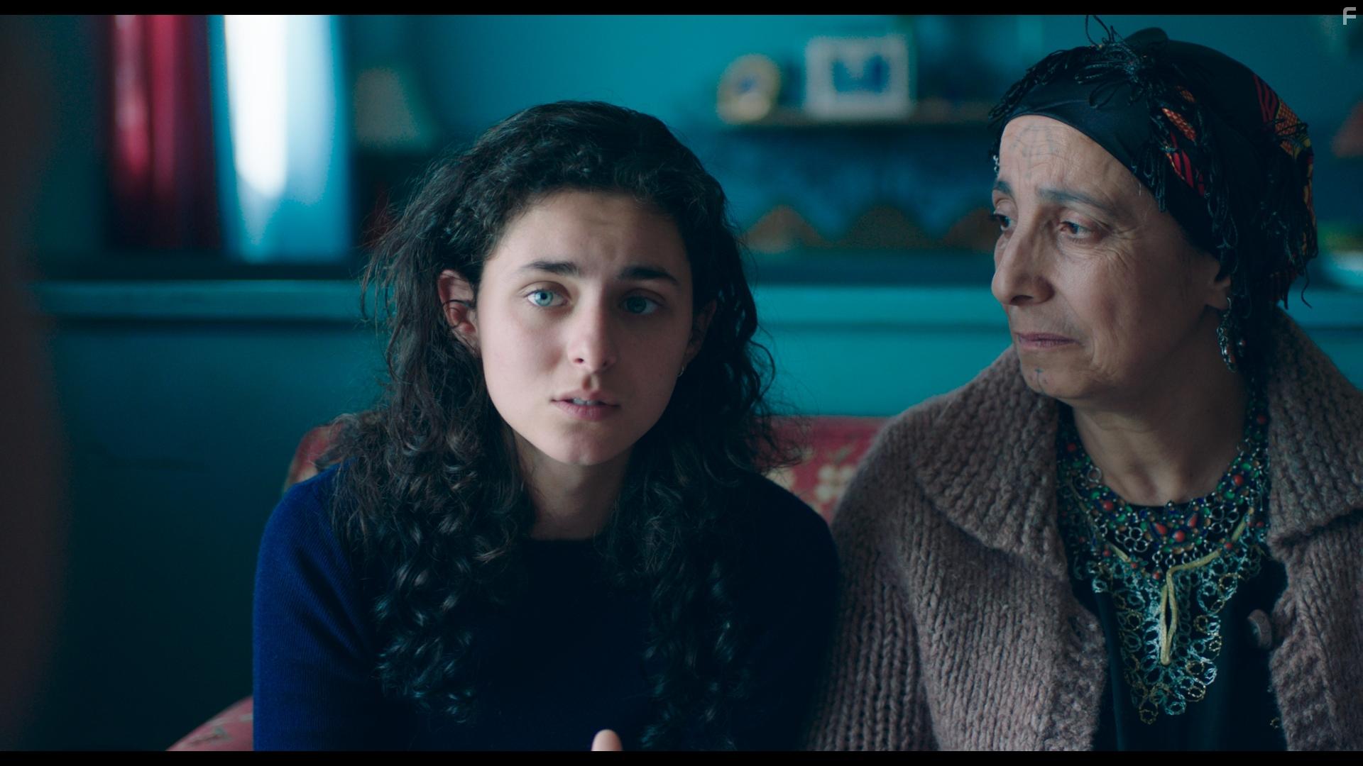 Rachida Oussaada and Nahma Ricci in Antigone (2019)