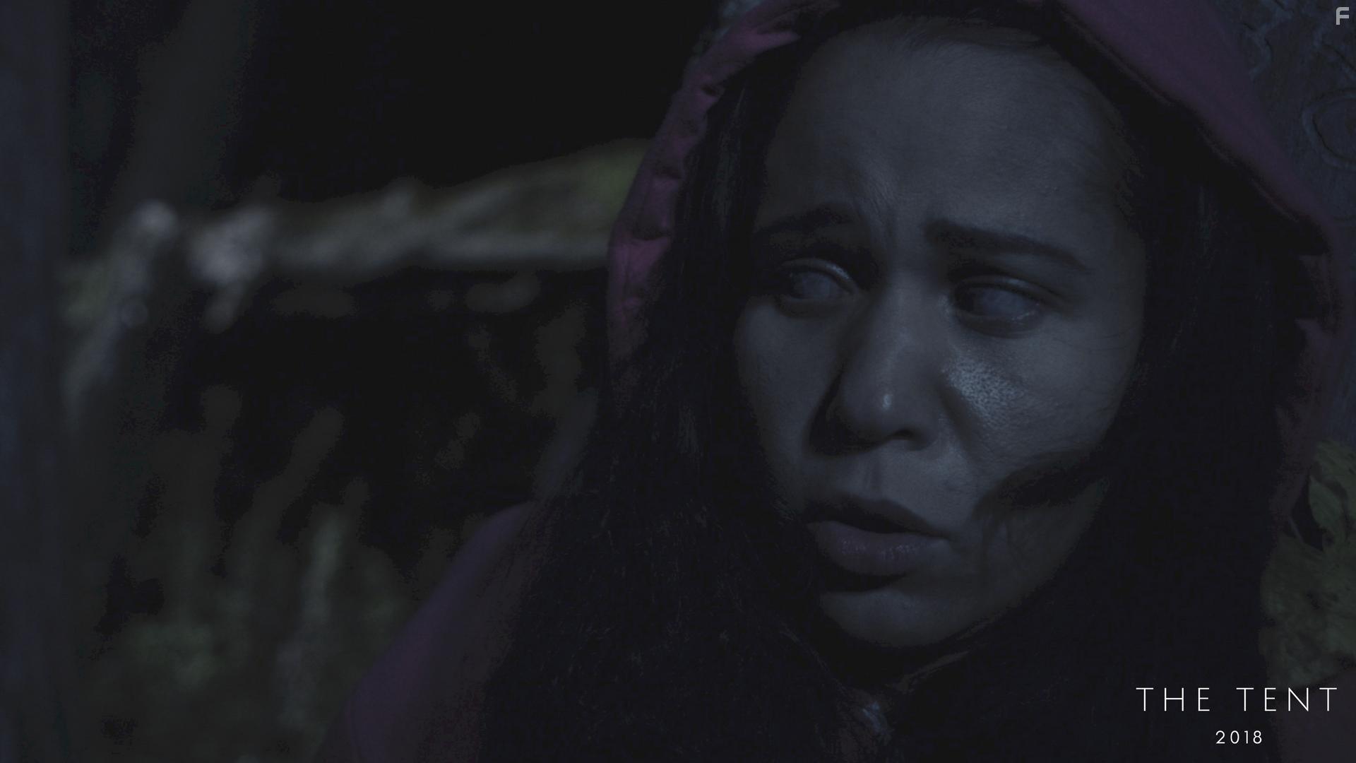 Lulu Dahl in The Tent (2020)