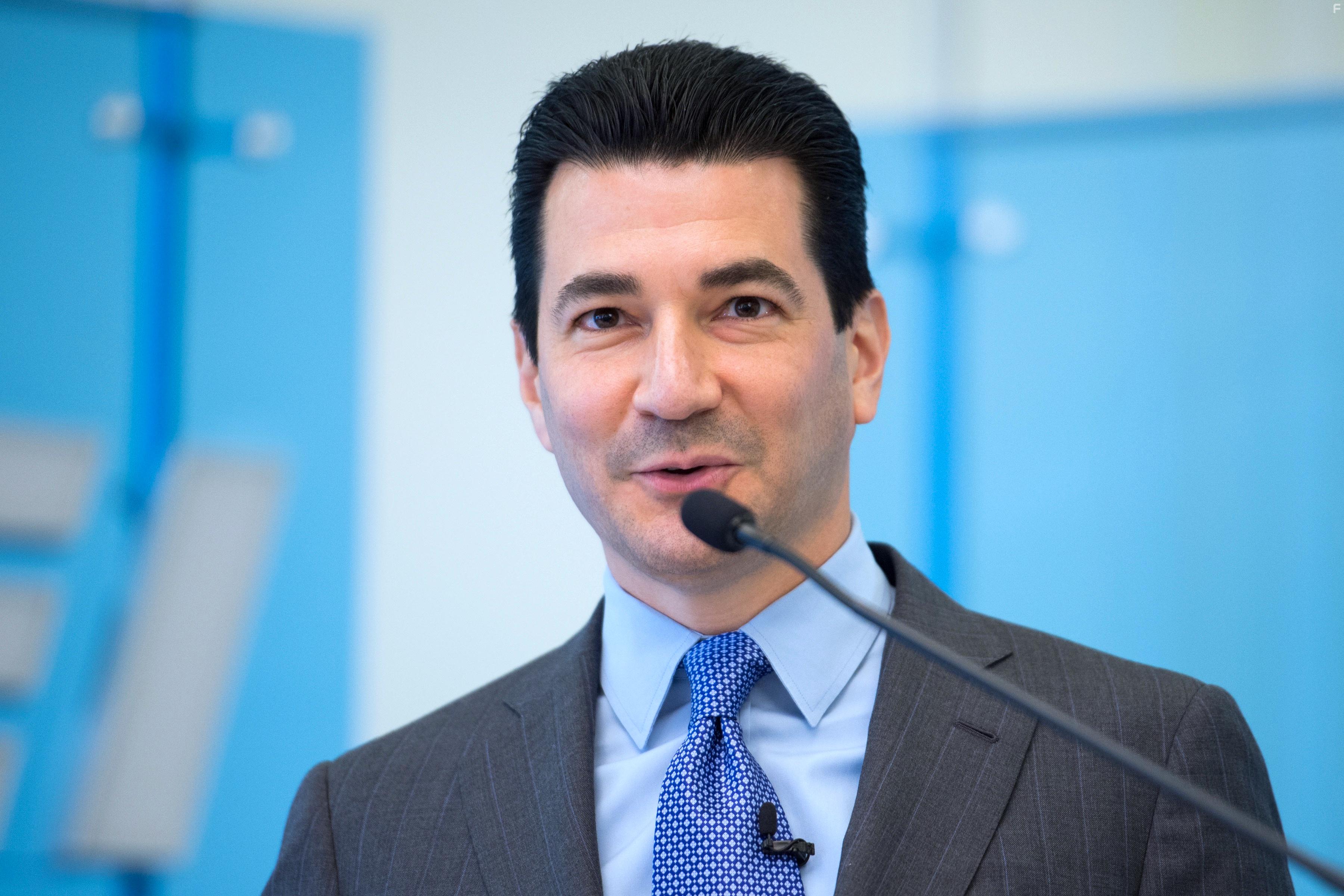 Scott Gottlieb in Meat the Future (2020)