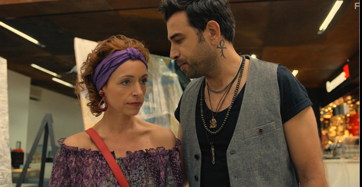 Tatiana Vilhelmov and Janko Popovic Volaric in Prlis osobn znmost (2020)