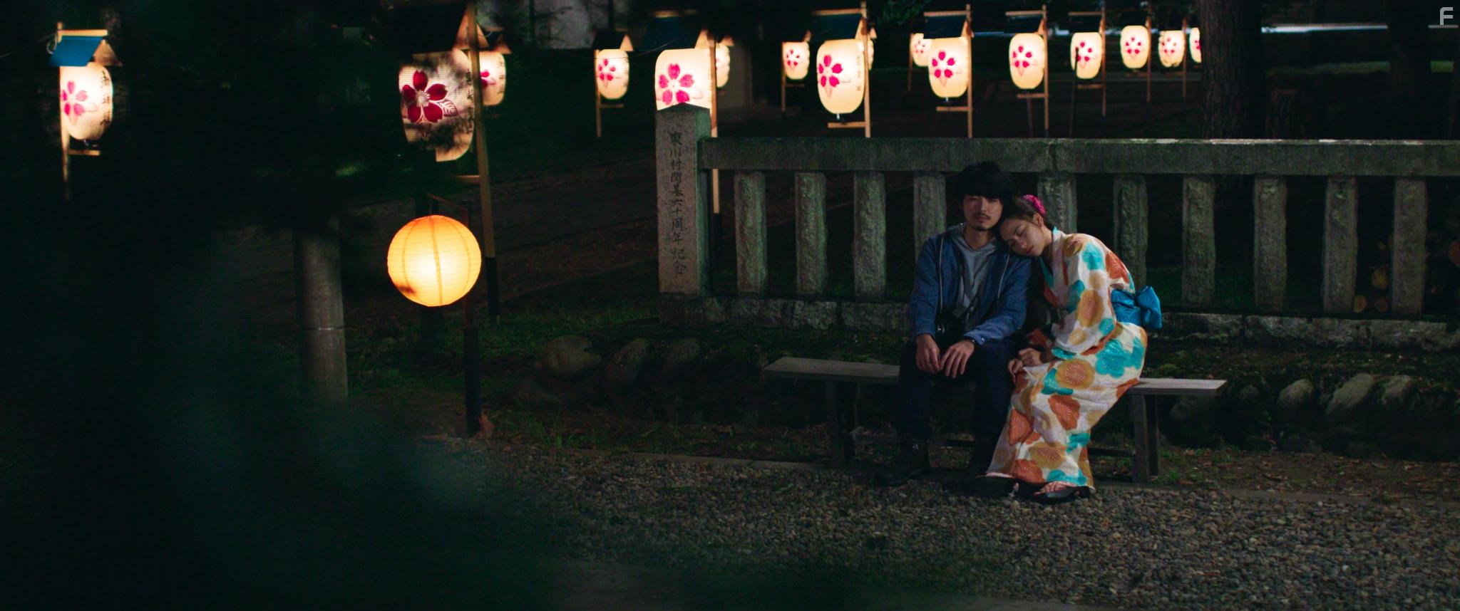 Phuong Anh Dao and Takafumi Akutsu in Nham Mat Thay Mua He (2018)