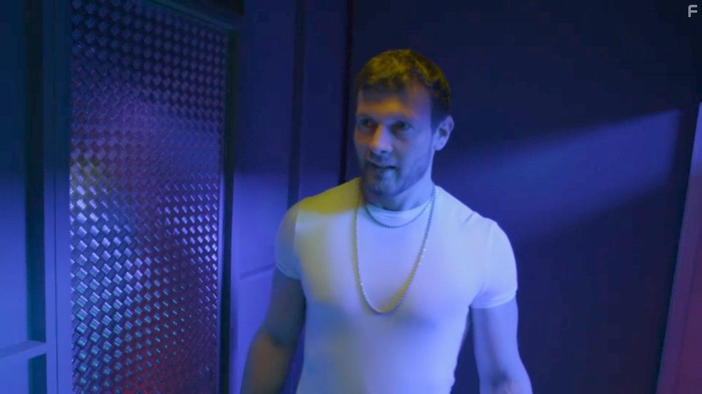 Aleksander Vayshelboym in Money Plane (2020)