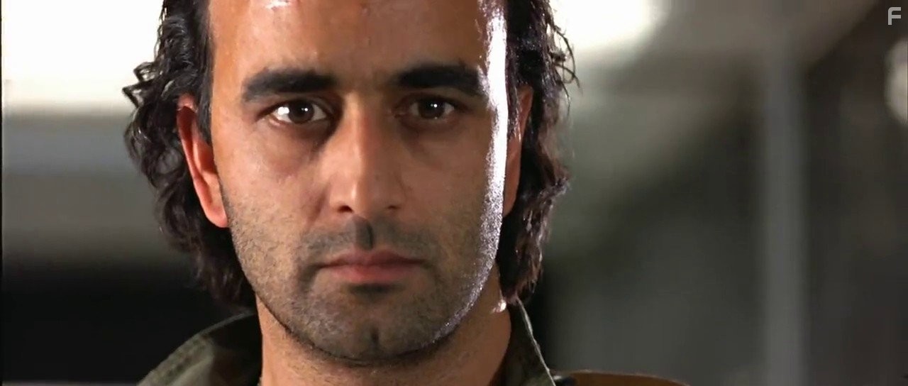 Art Malik in Правдивая ложь (1994)