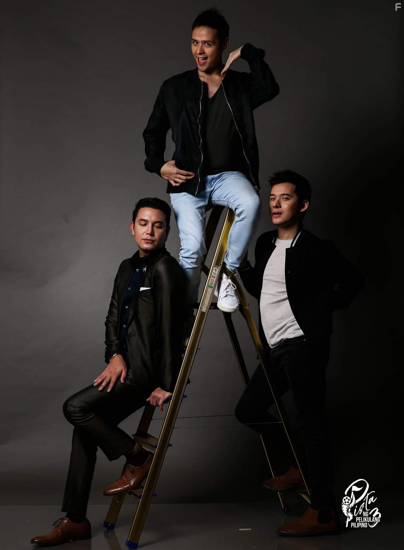 Paolo Ballesteros, Martin del Rosario, and Christian Bables in The Panti Sisters (2019)