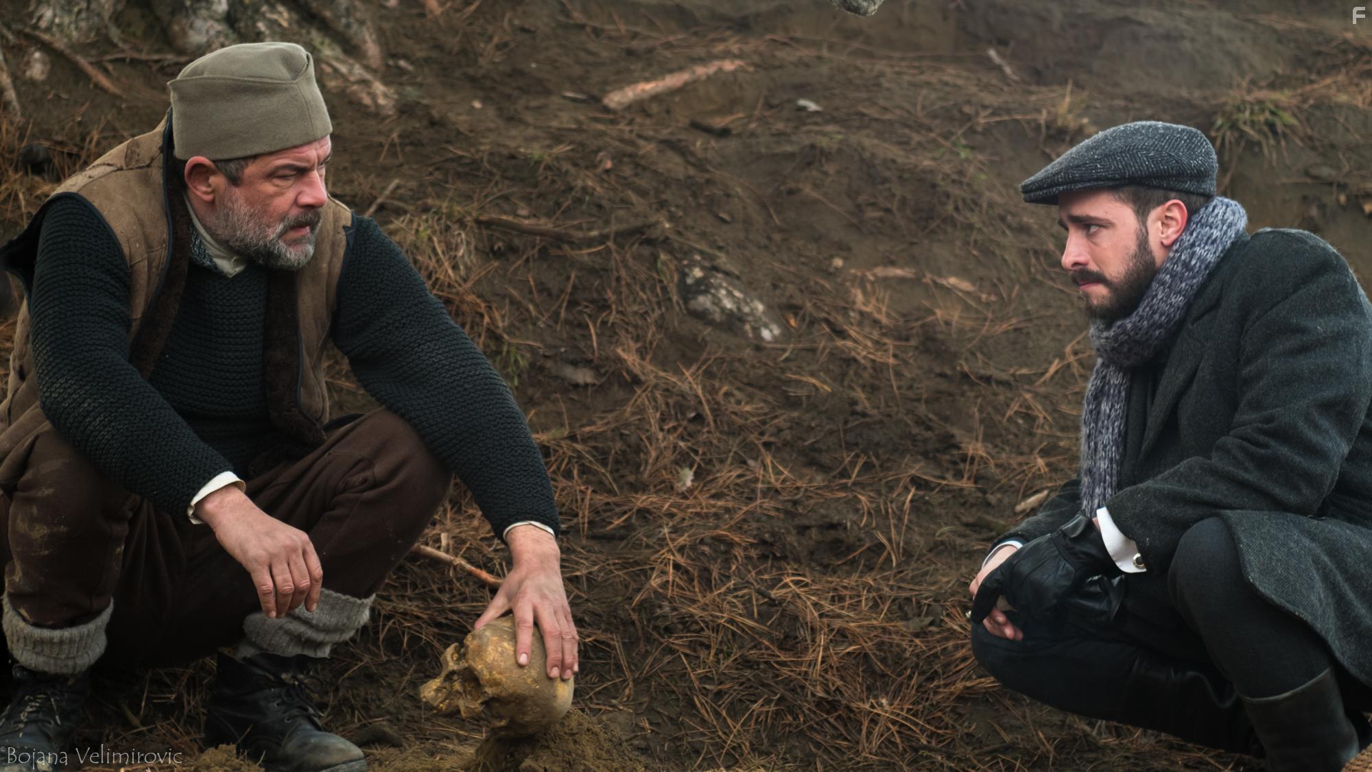 Nebojsa Glogovac and Marko Vasiljevic in Zaspanka za vojnike (2018)