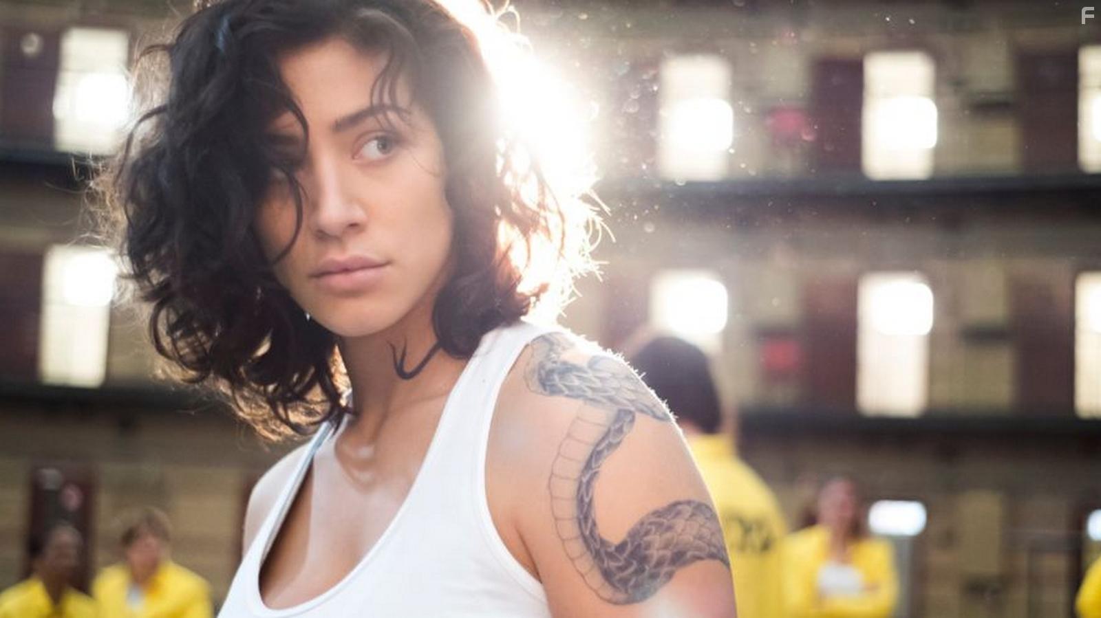 Manon Azem in Prise au pige: Episode #1.3