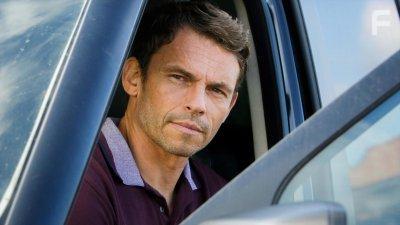 Arnaud Binard in La Dernire Vague: Dflagration (2019)