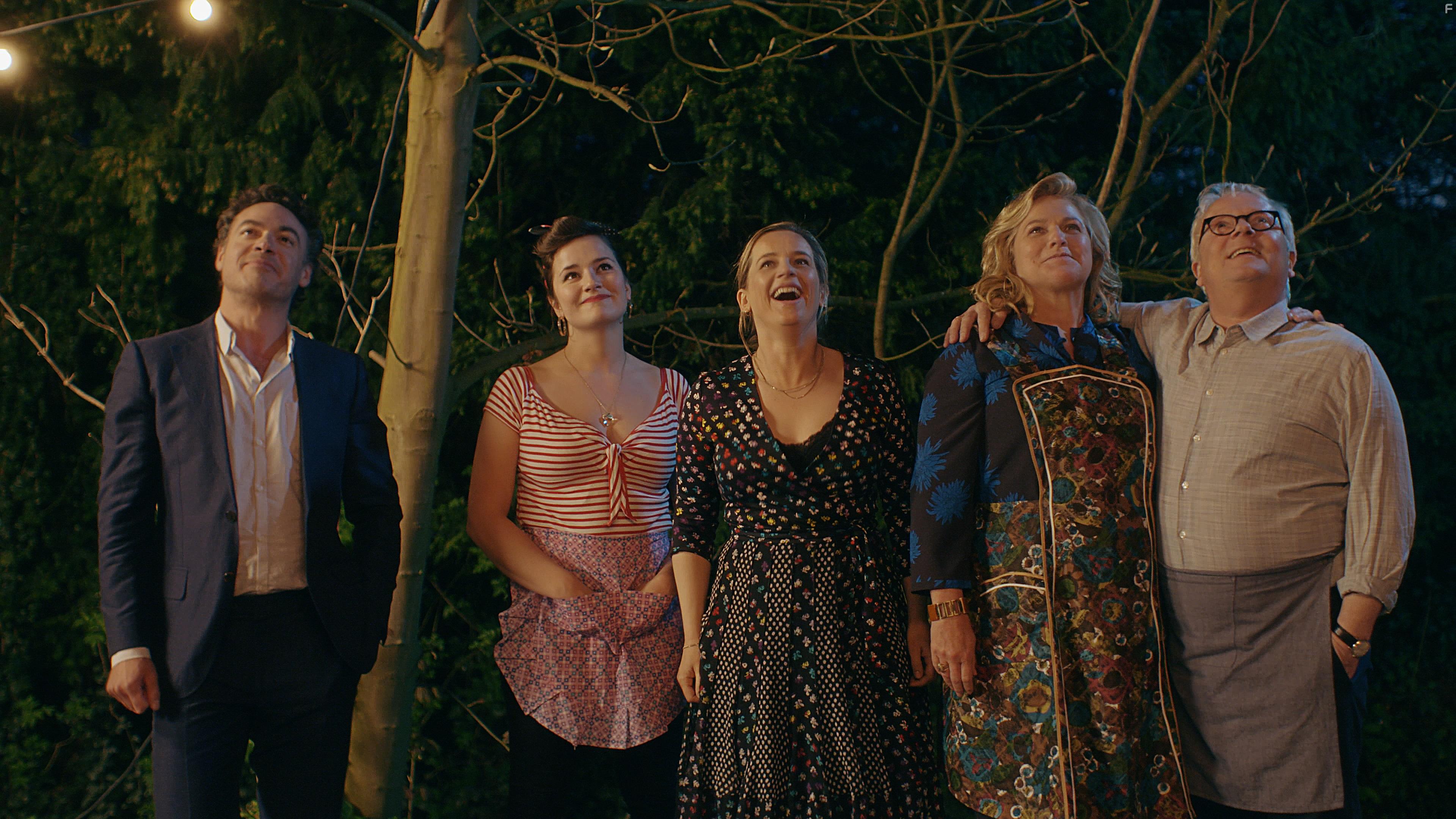 Anneke Blok, Fedja van Hut, Dick van den Toorn, Lies Visschedijk, and Barbara Sloesen in Soof: een nieuw begin (2017)