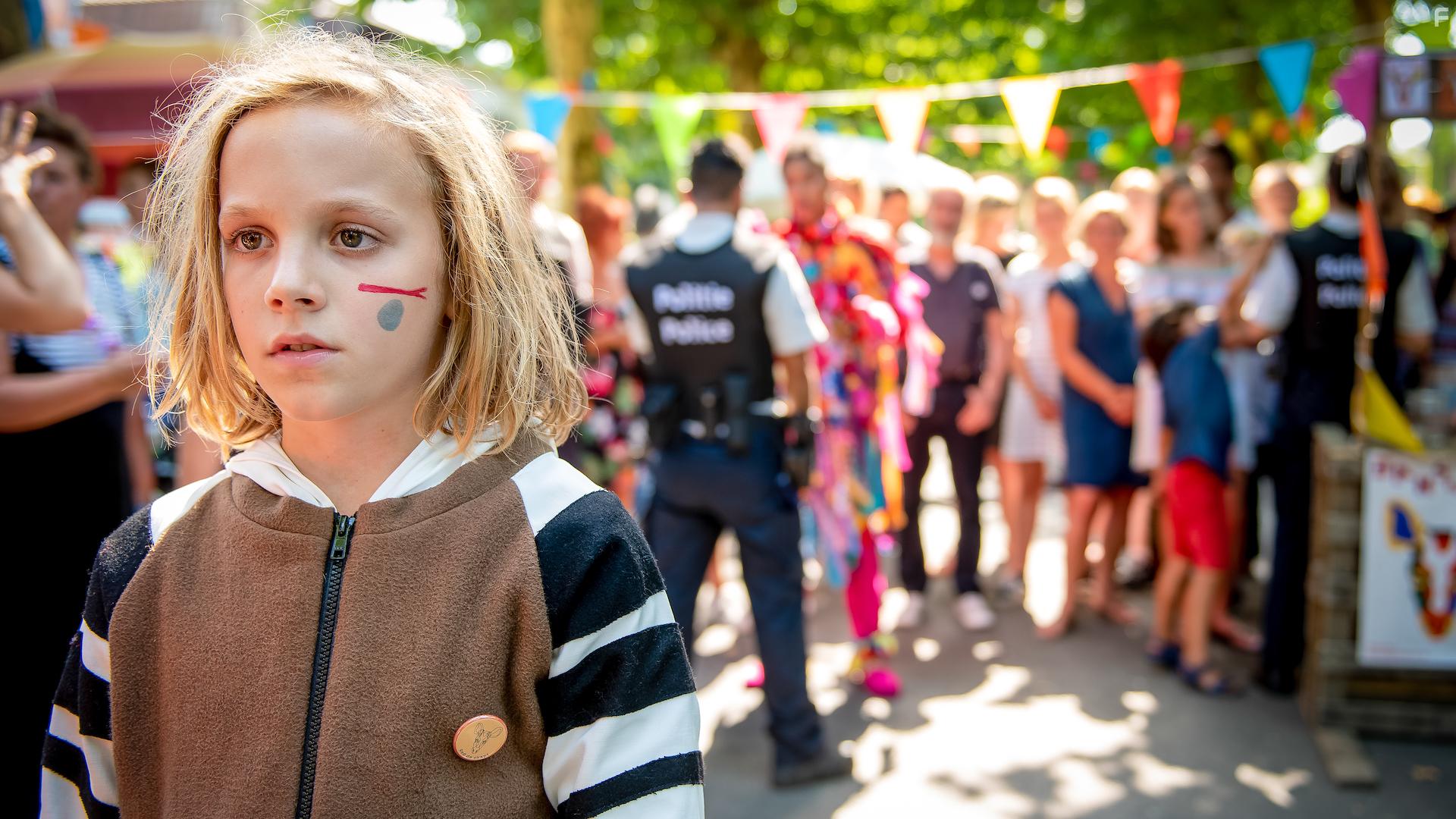 Mo Bakker in Binti (2019)