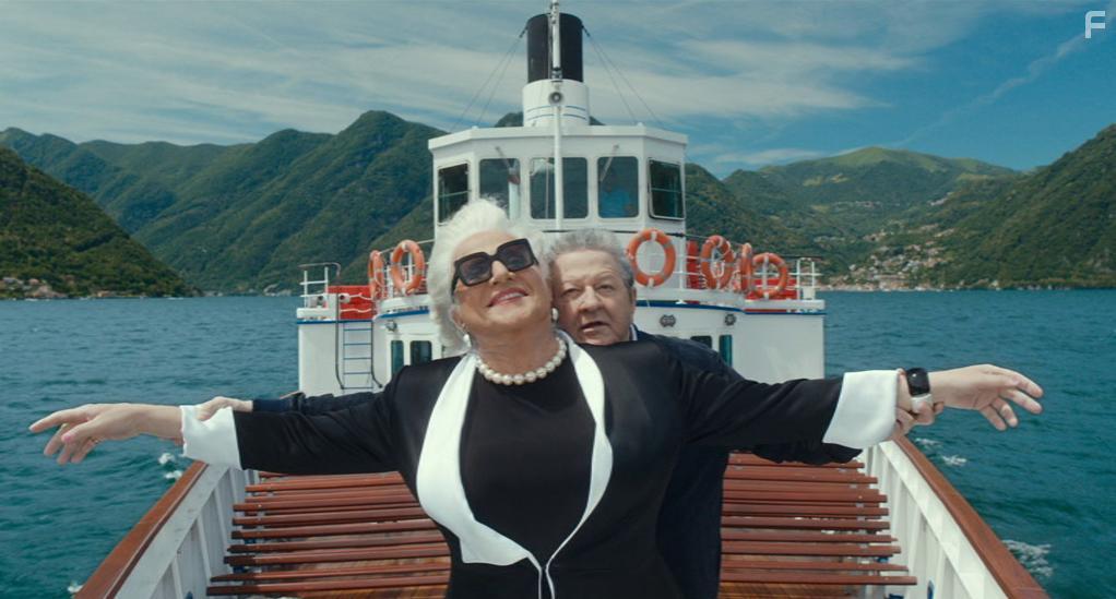 Massimo Boldi and Christian De Sica in Amici come prima (2018)