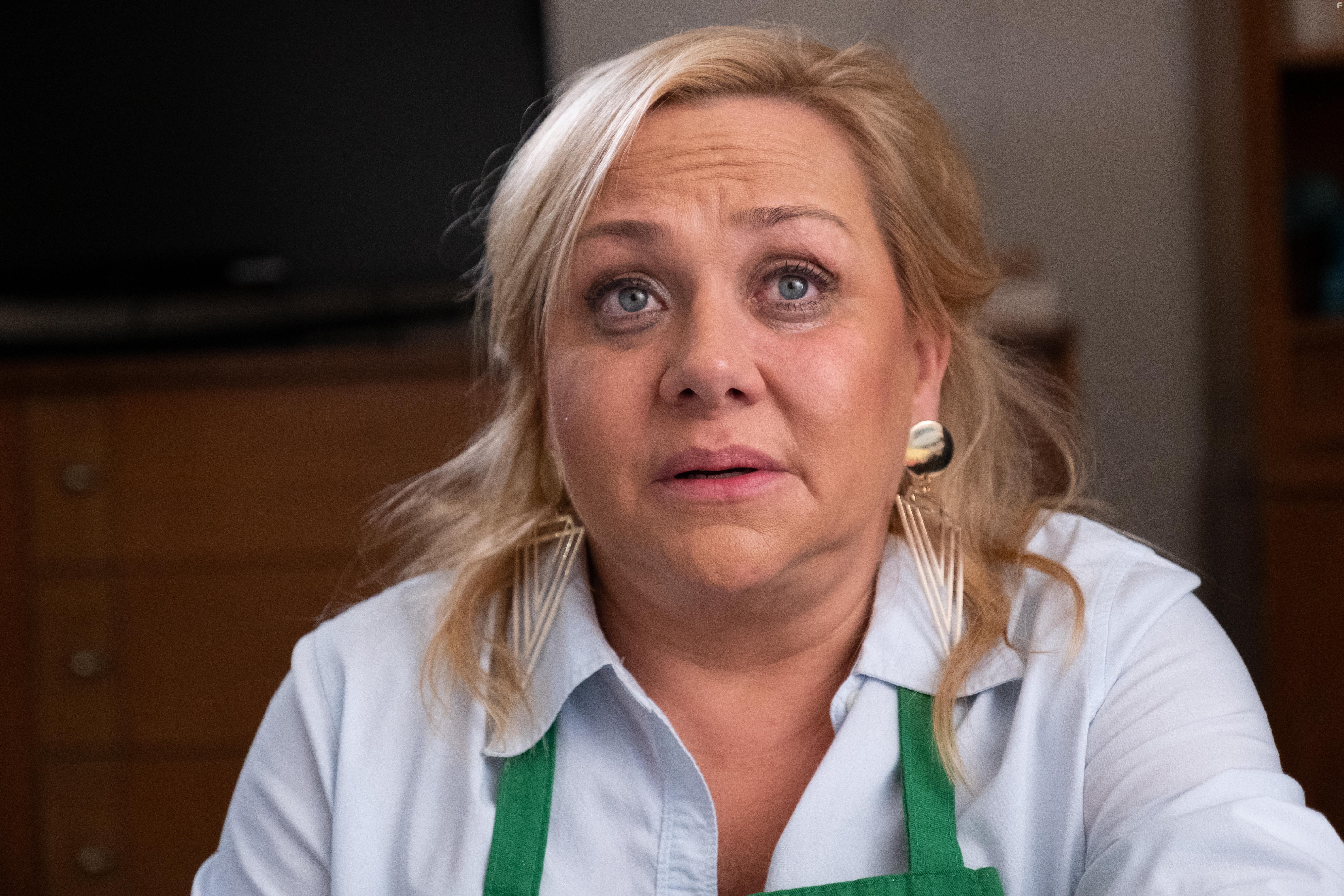 Nicole Sullivan in Divos! (2020)