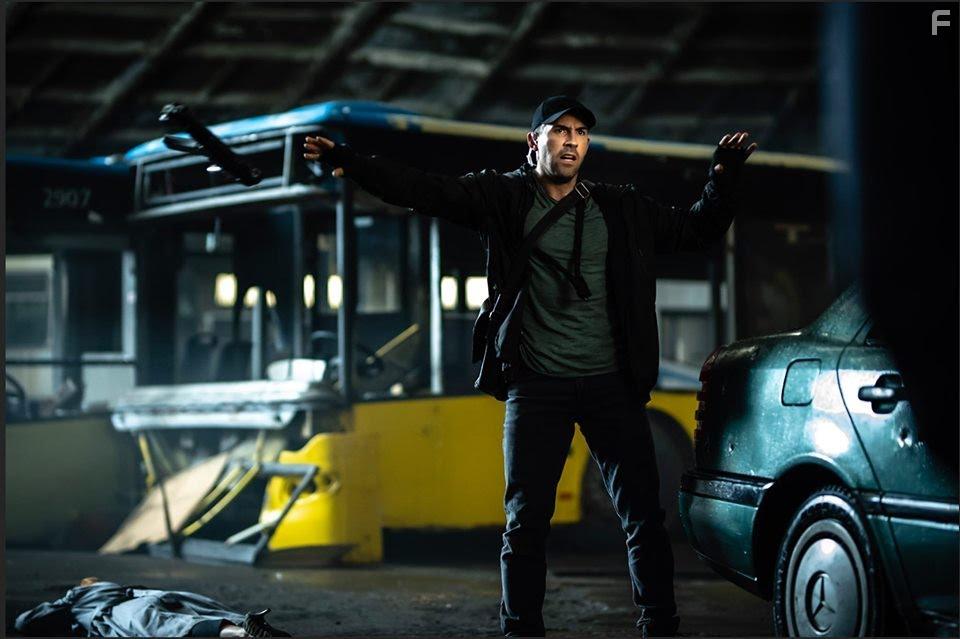 Scott Adkins in Legacy of Lies (2020)