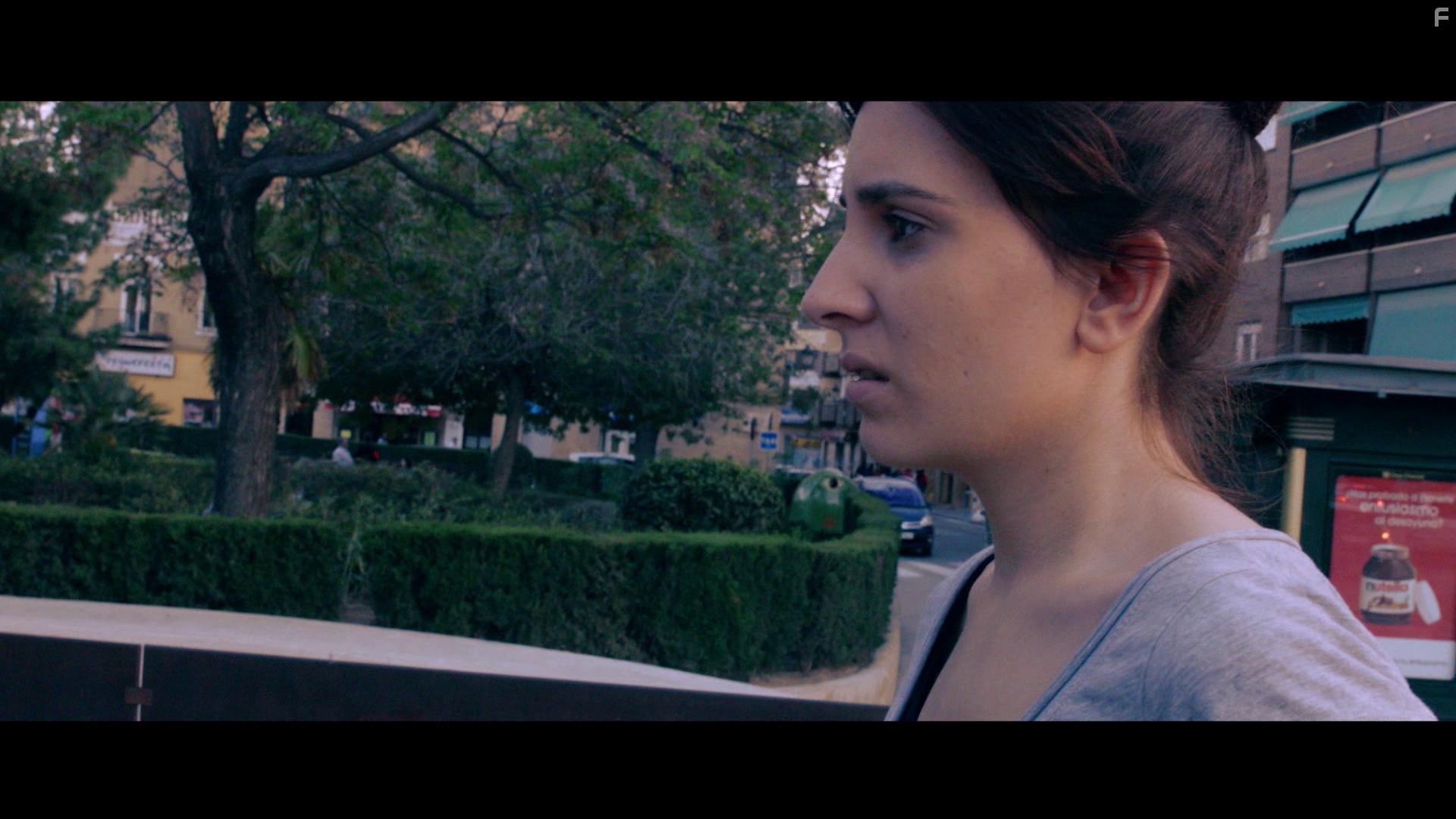 Jennifer Landa in 1 1/2 Hora (2017)