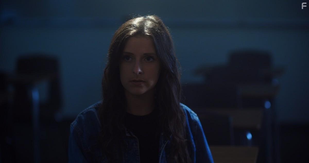 Eilise Guilfoyle in Debunkers, Inc. (2019)