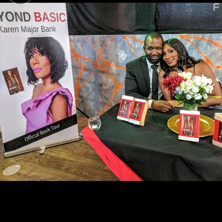 Towanda Braxton and Bradford Haynes in It's Major (2019)