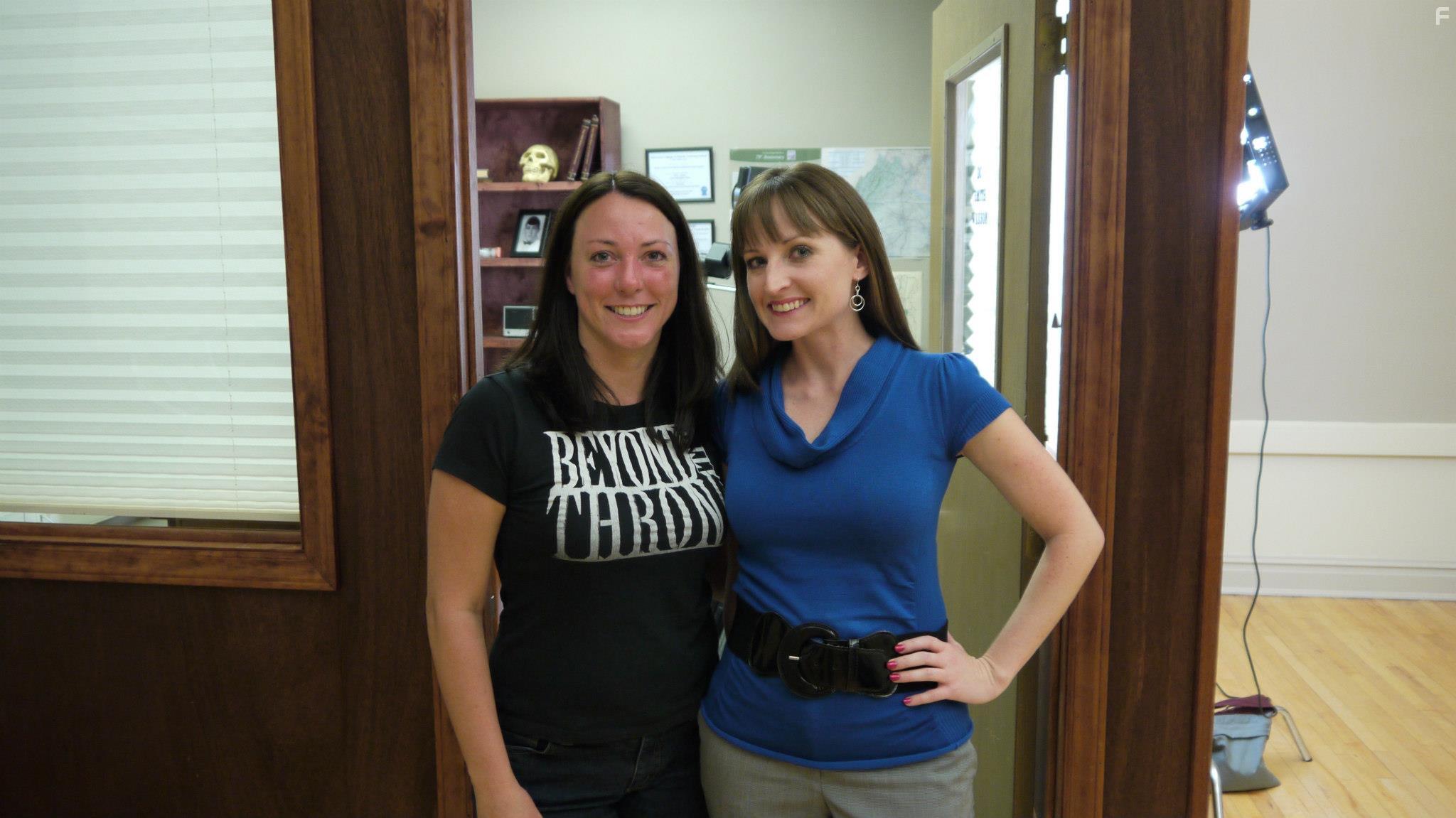 Tracy Lee Staton and Jaclyn Vames in Deadlines (2017)