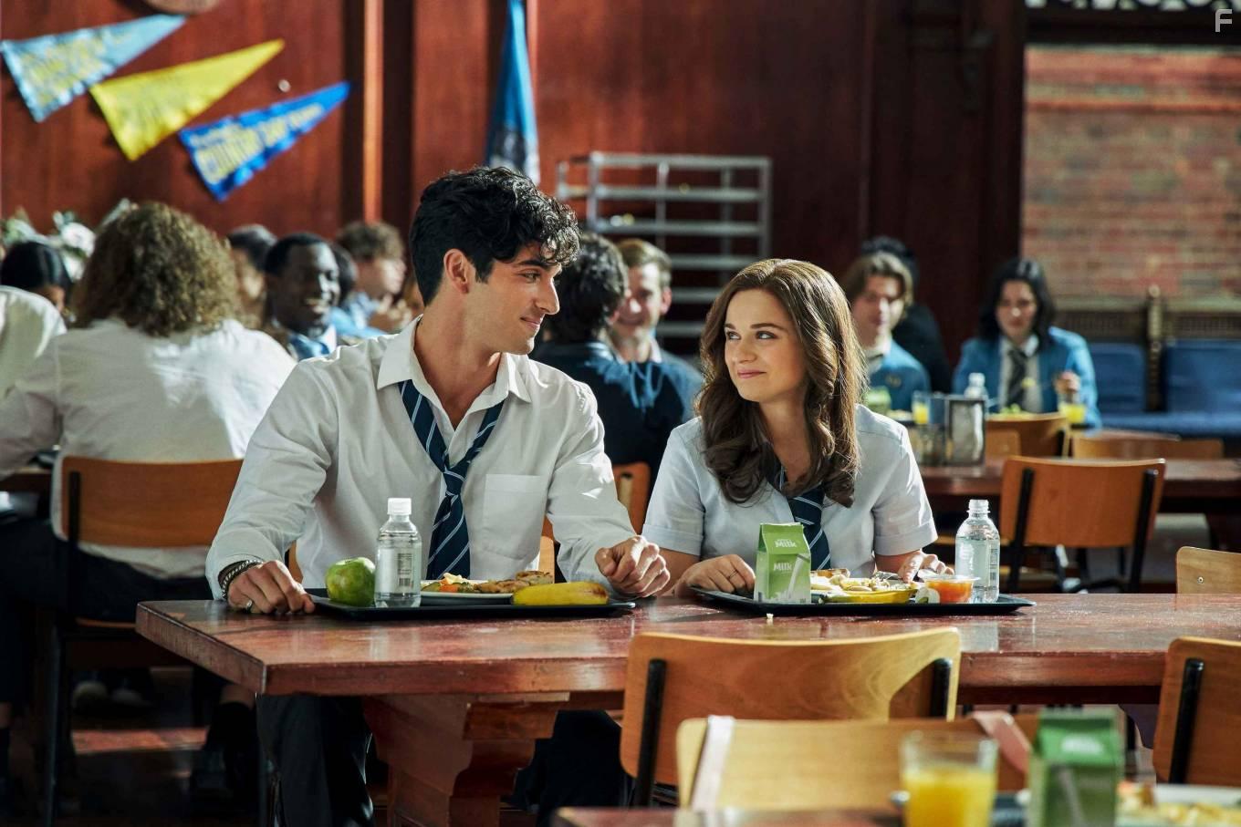 Joey King and Taylor Zakhar Perez in The Kissing Booth 2 (2020)