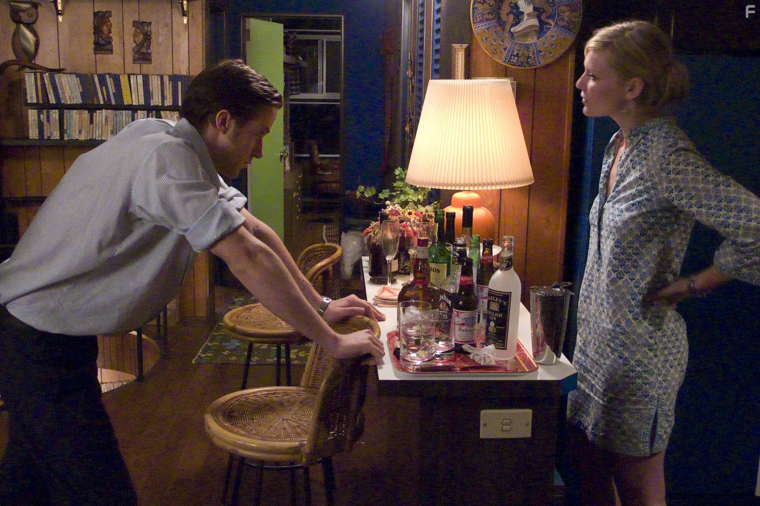 Kirsten Dunst and Ryan Gosling in Вcе самое лучшее (2010)