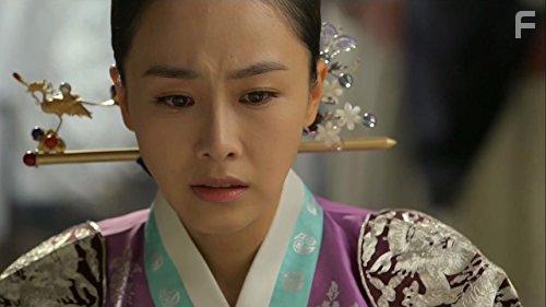 Soo-Hyun Hong in Jang Ok-jung, Sarang-e Salda (2013)