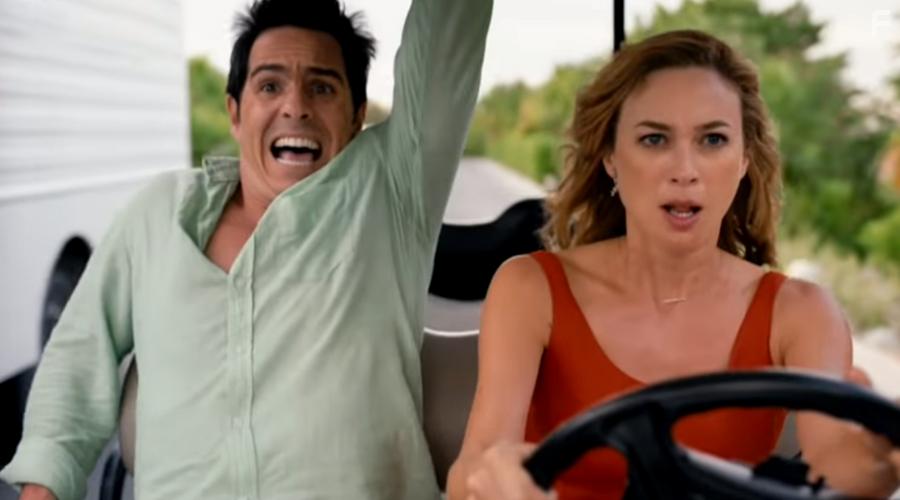 Mauricio Ochmann and Marta Hazas in Te juro que yo no fui (2018)