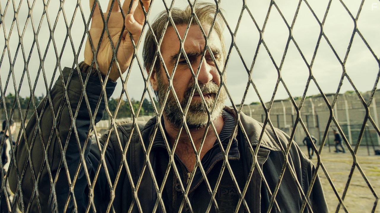 Eric Cantona in Drapages (2020)