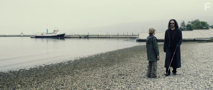 Christo Jivkov and Ludovico Girardello in Il ragazzo invisibile (2014)