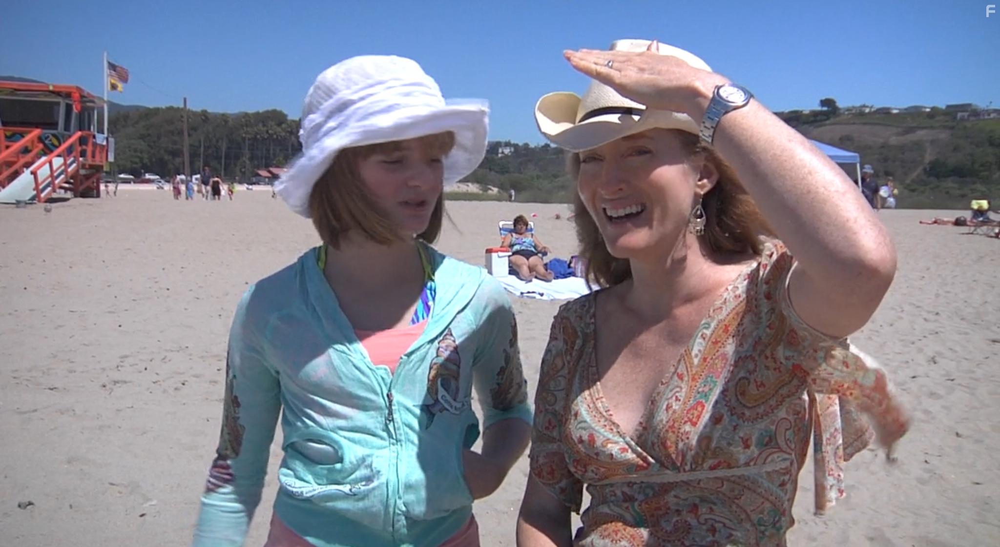 Kim Myers and Kerris Dorsey in Don't Tell Kim (2016)