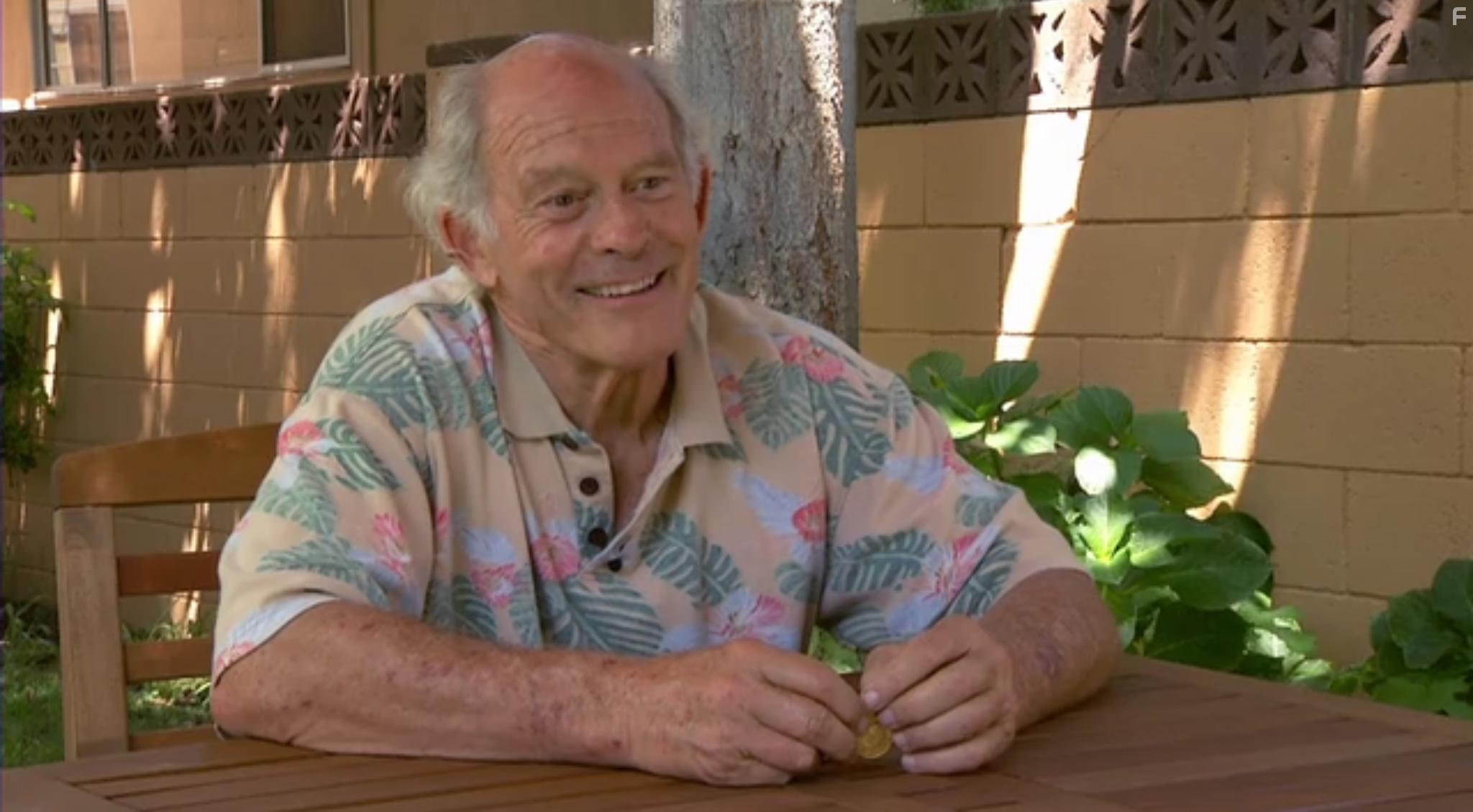 Max Gail in Don't Tell Kim (2016)