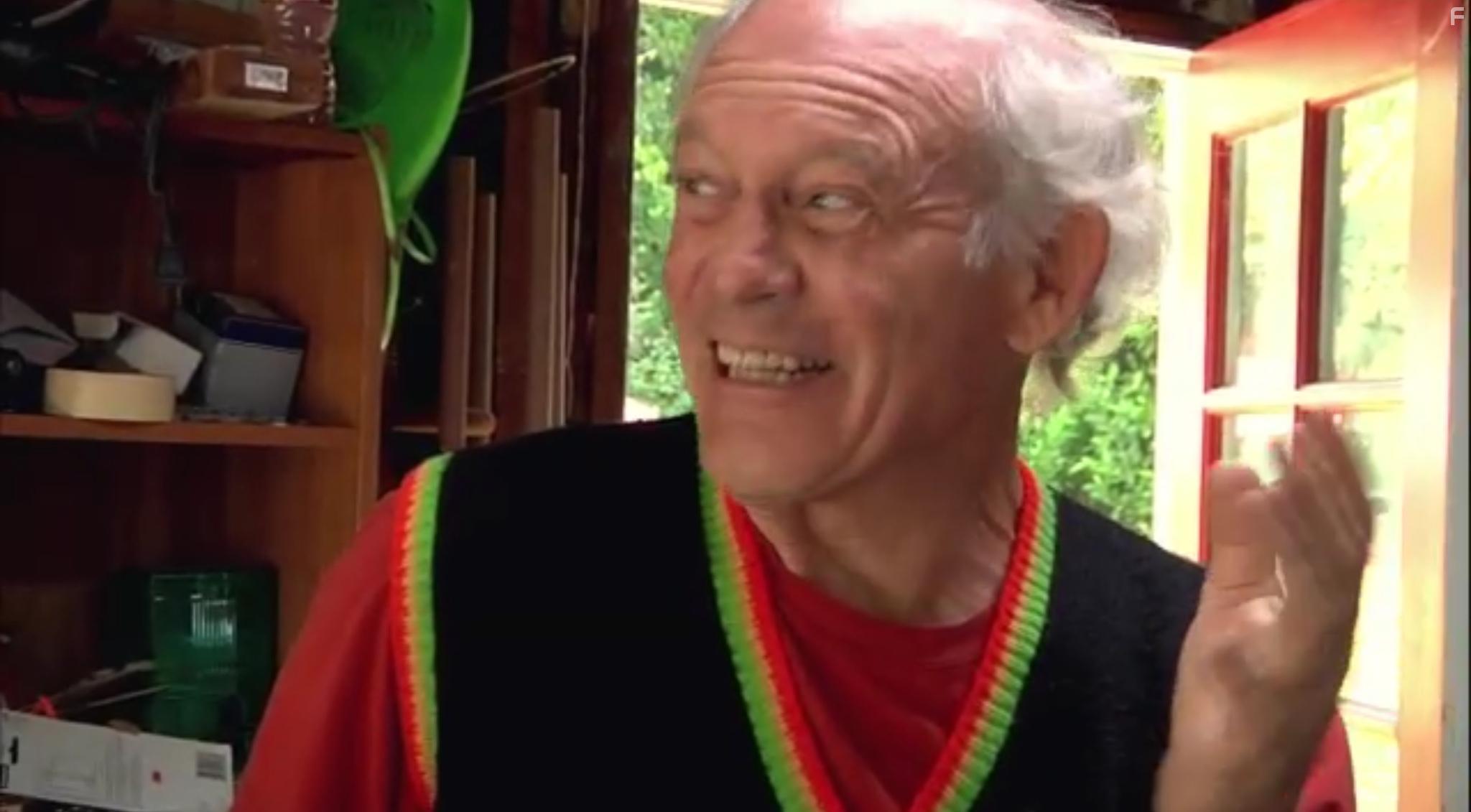 Max Gail in Don't Tell Kim (2016)