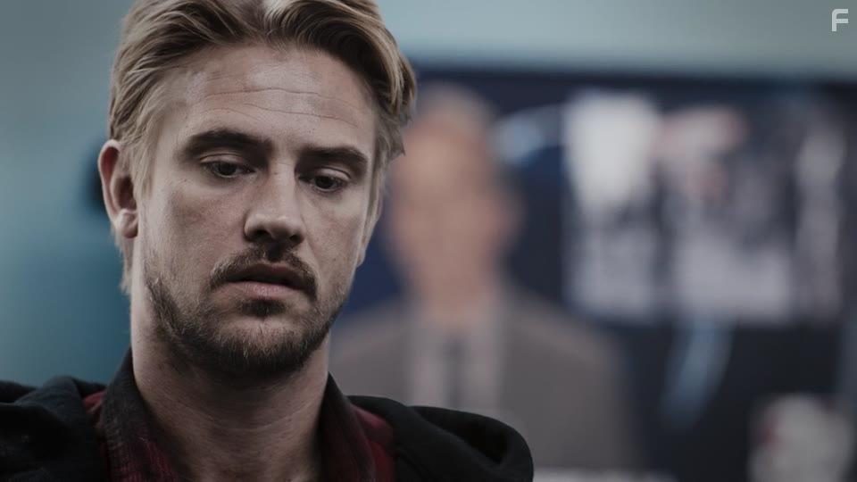 Boyd Holbrook in The Fugitive (2020)