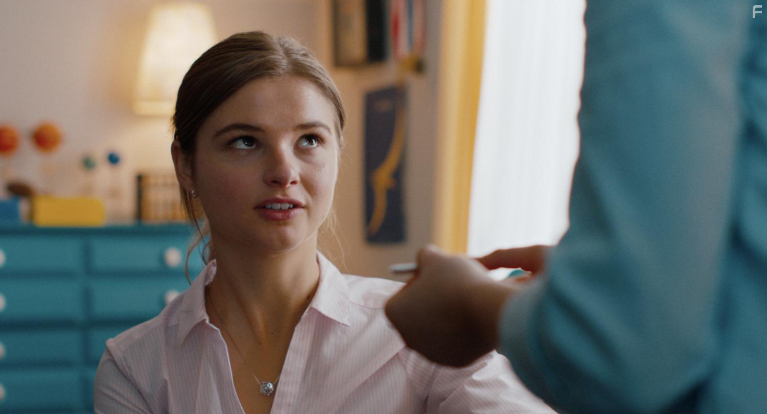 Stefanie Scott in Good Girls Get High (2018)