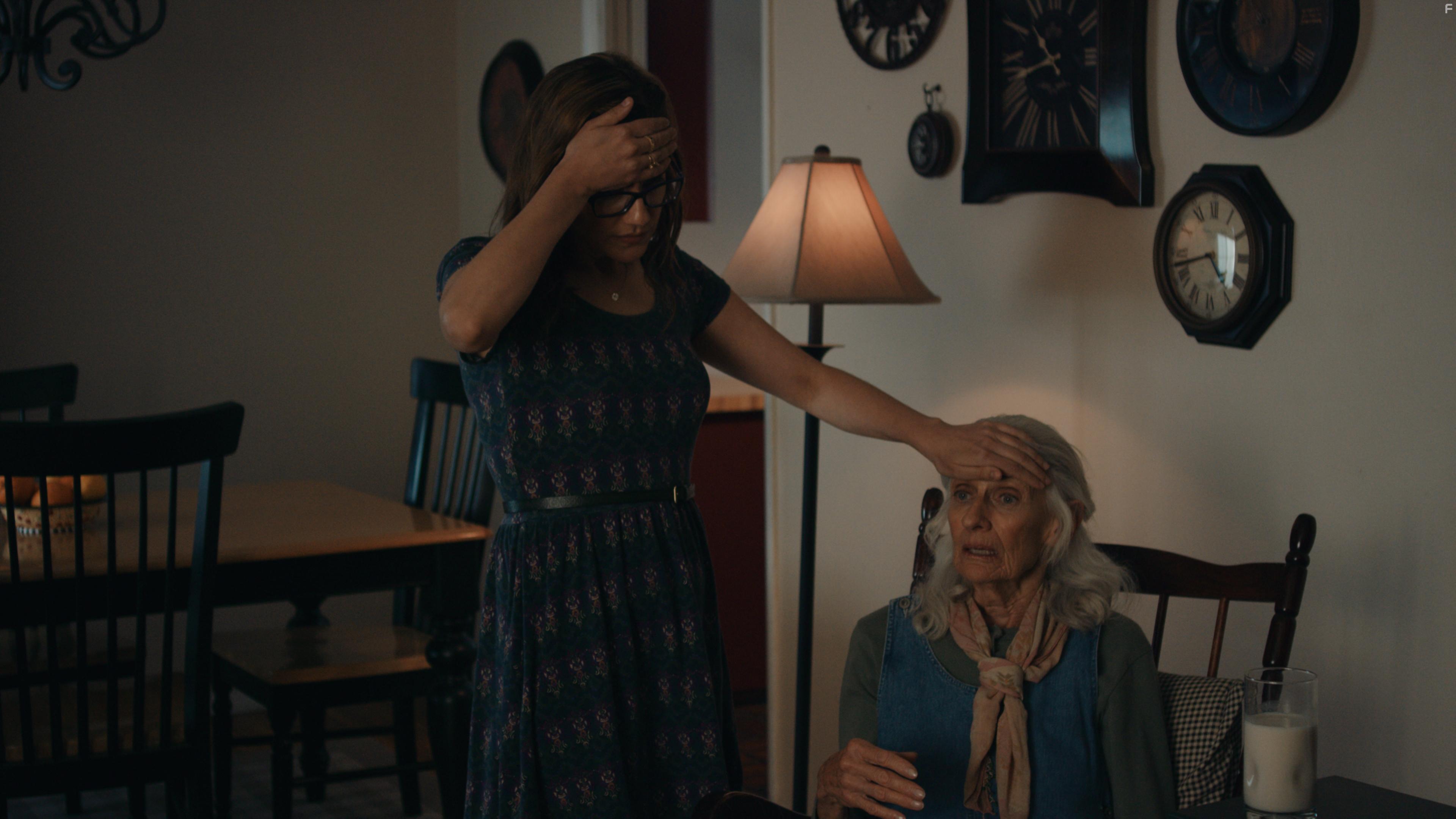 Irene Roseen and Jennifer Prediger in Living Room Coffin (2018)