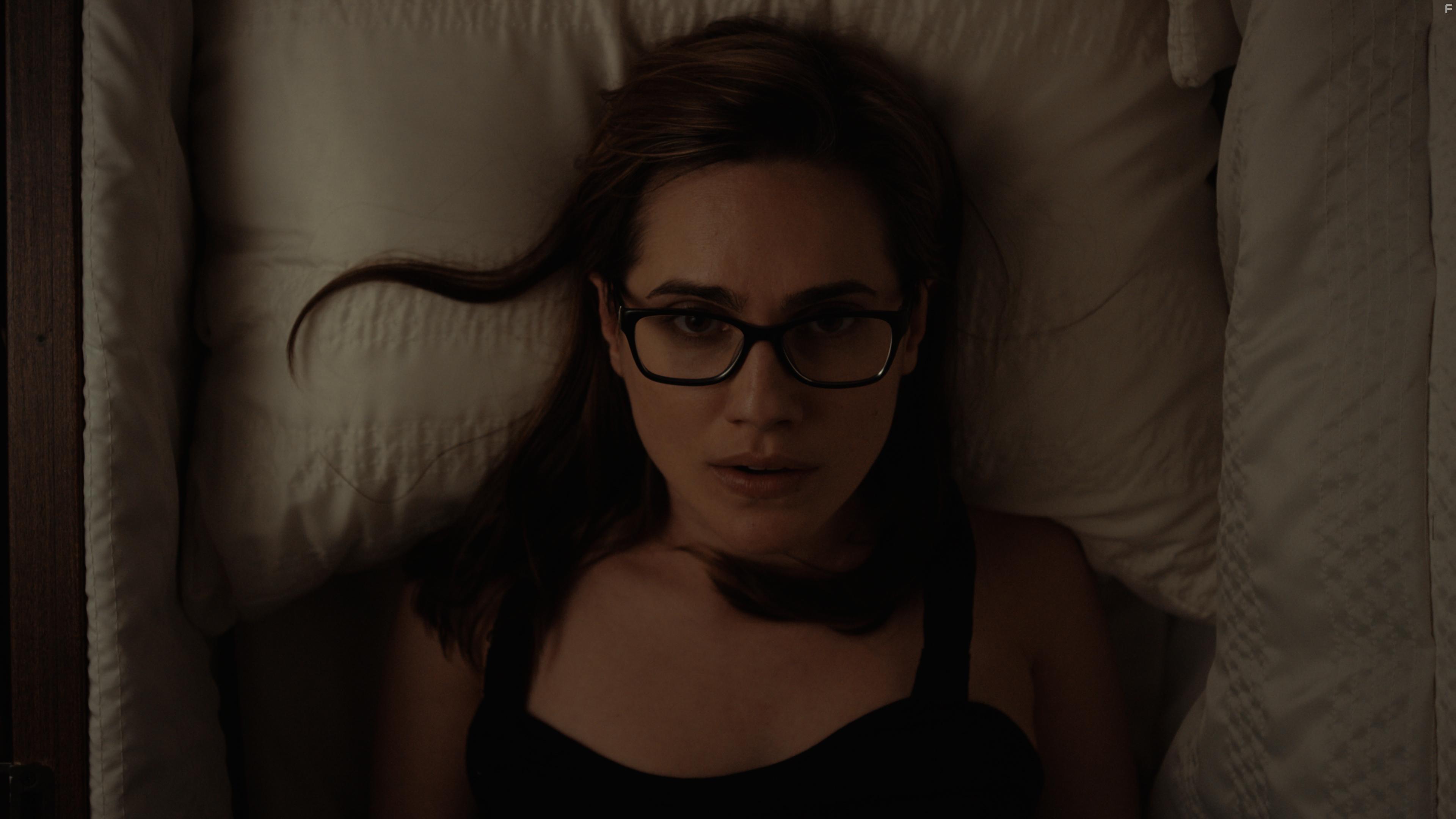 Jennifer Prediger in Living Room Coffin (2018)