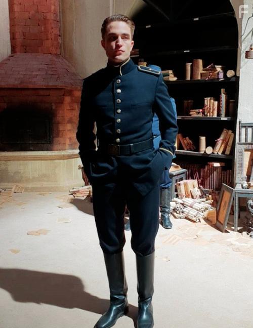 Robert Pattinson in Waiting for the Barbarians (2019)