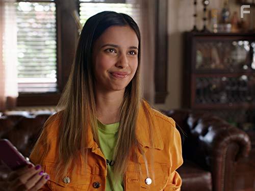 Kylie Cantrall in Gabby Duran & The Unsittables (2019)