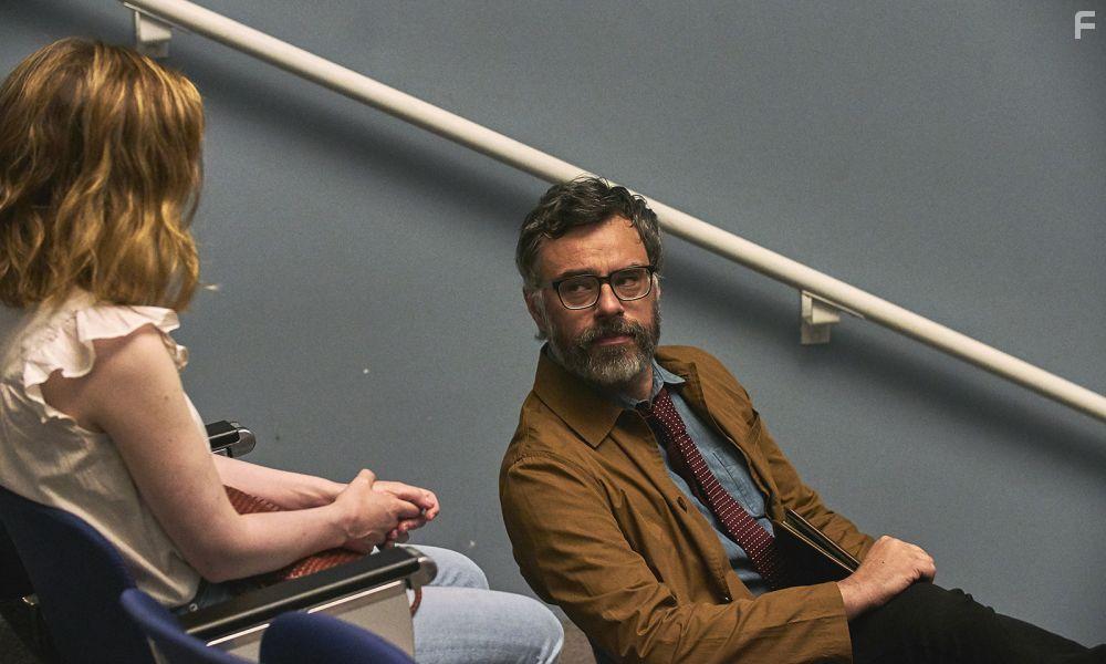 Jemaine Clement in I Used to Go Here (2020)