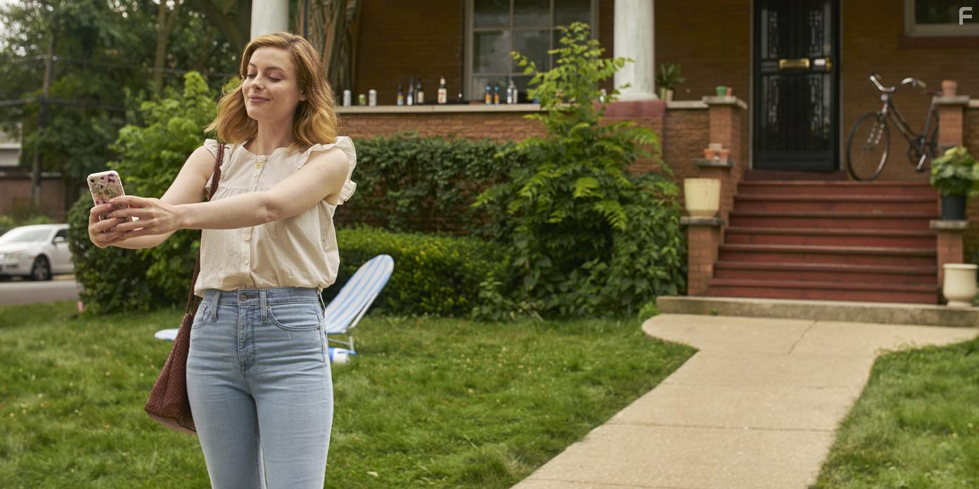 Gillian Jacobs in I Used to Go Here (2020)