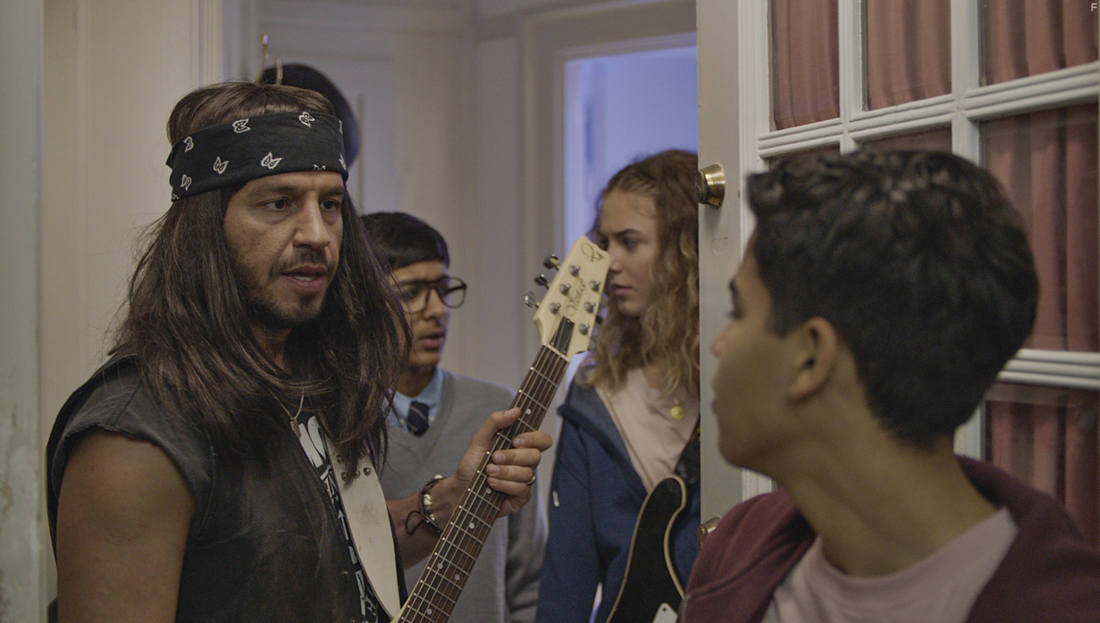 Dar Salim, Liv Leman Brandorf, Hircano Soares, and Arien Takiar in Iqbal & den indiske juvel (2018)