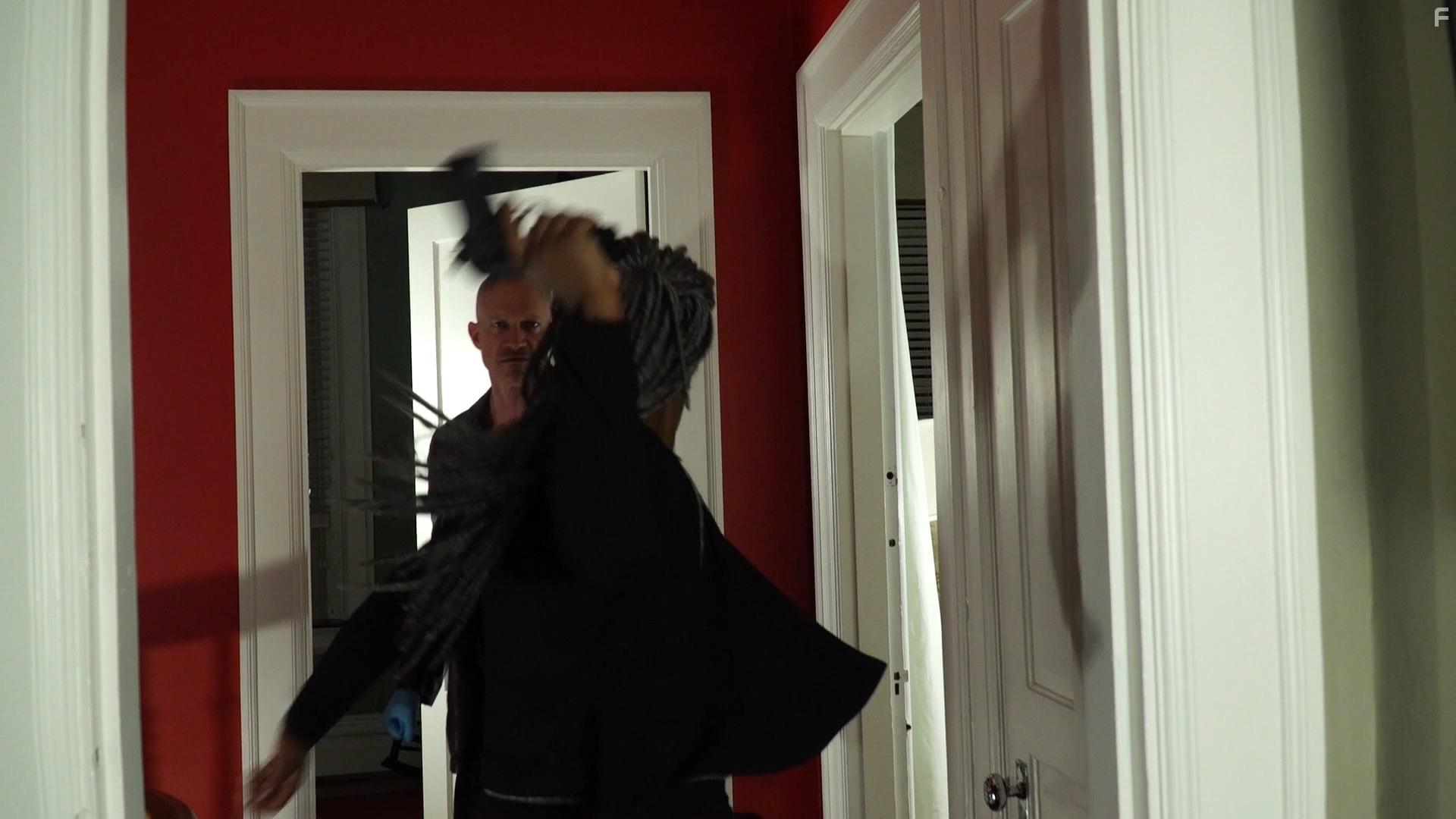 Kyle Hotz and Ray Ball in Streets of Syndicate (2019)