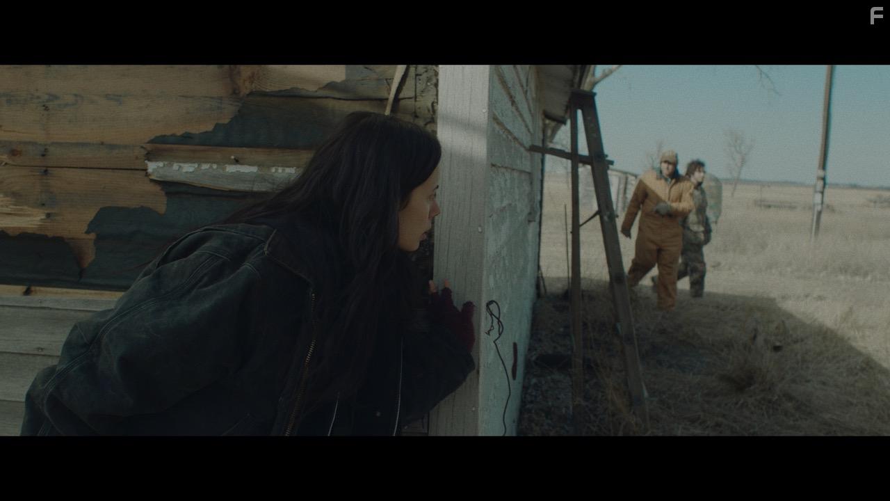 Tim Driscoll and Jenna Lyng Adams in The Great Silence (2020)